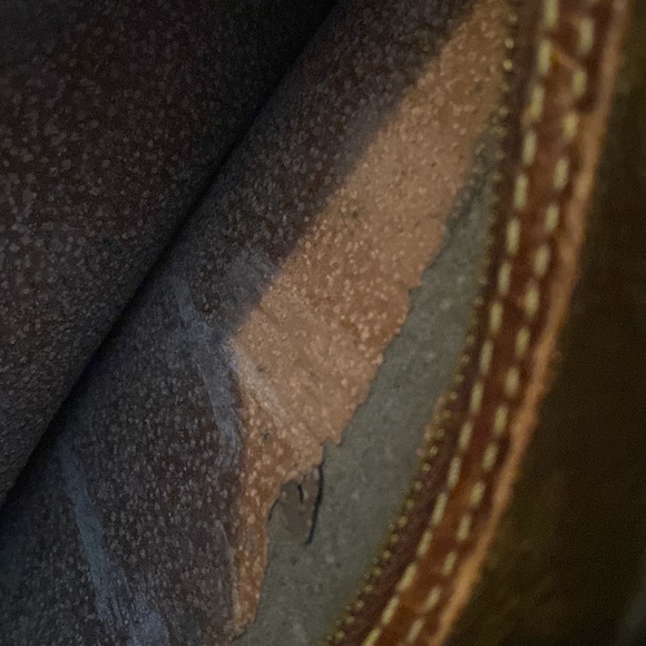 *REHAB* Louis Vuitton Pouch - Picture 5 of 9